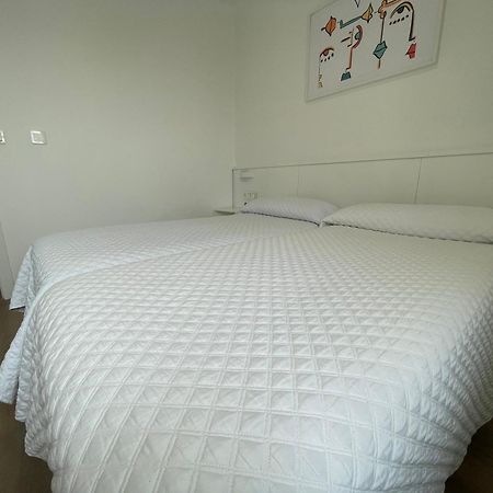Hostal Montevideo Beachfront Nigran Exterior photo
