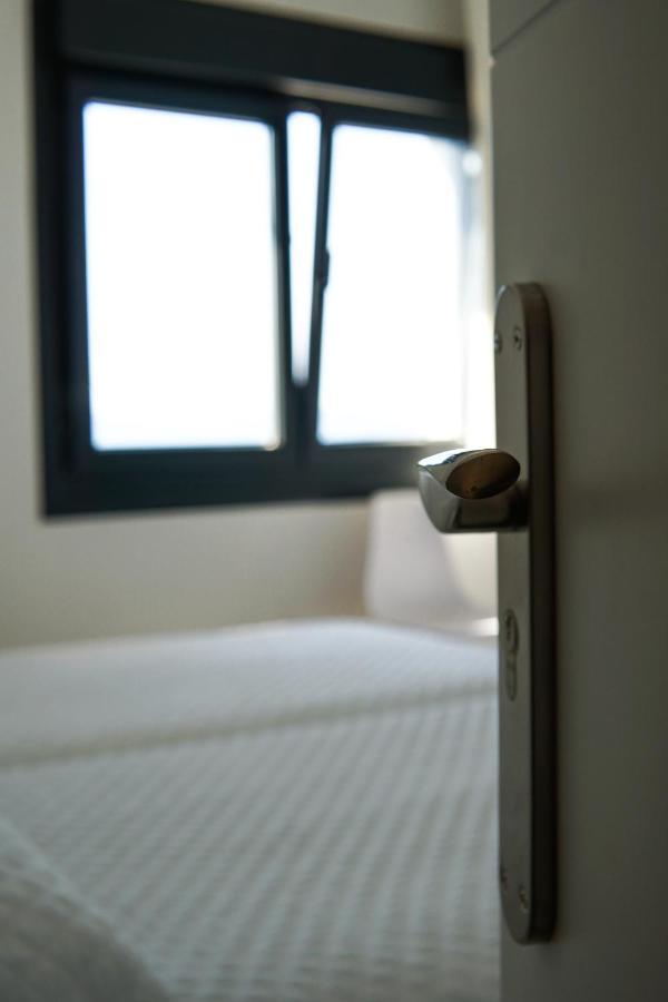 Hostal Montevideo Beachfront Nigran Exterior photo